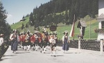 1990-Einmarsch-Schuetzenfahnenweihe.jpg